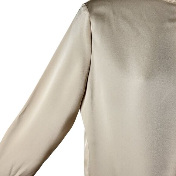 NEW MOTF X-Small Peach Beige Mock Neck Blouse Yoke Box Pleat Shirt tail Office - Picture 10 of 15